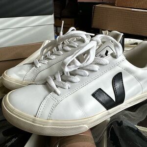 VEJA White Sneakers with Black Accents. US Size 7. EUR 38.